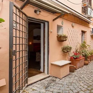  Apartment Independent With Garden Heart Of Trastevere John Cabot