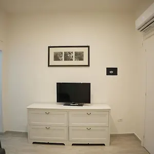 Bari, Puglia. E Facile Da Raggiungere !! Bari